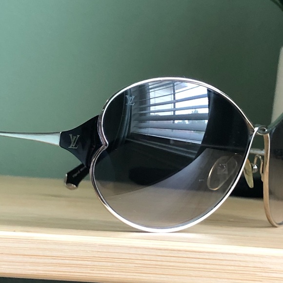 COPY - Louis Vuitton daisy sunglasses - Picture 3 of 11